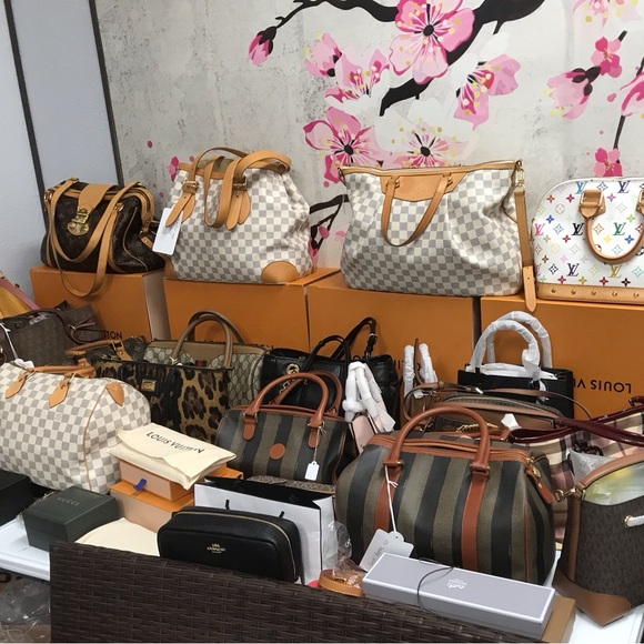 Meet your Posher, Margie - Picture 2 of 3